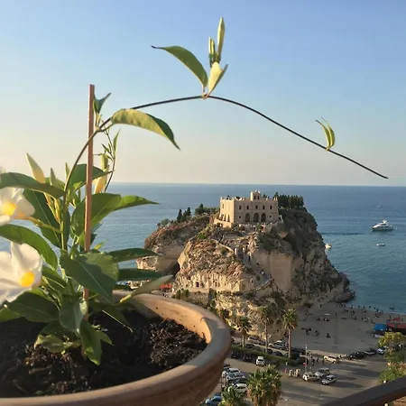 Konukevi Vicoli Storici Luxury 3*