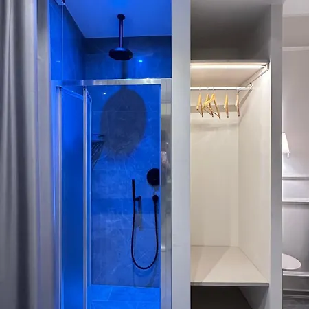 Vicoli Storici Luxury דירה